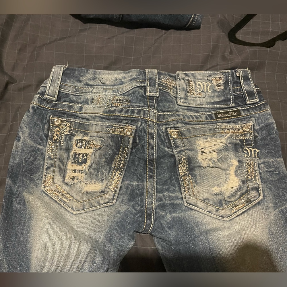 Straight leg Miss Me Jeans